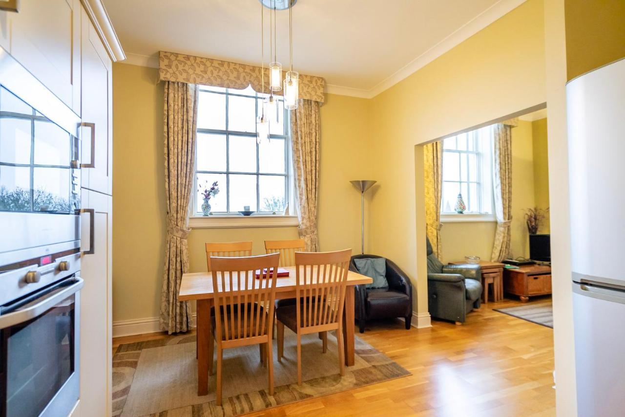 43 County House * York